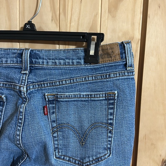 Levi’s 515 Bootcut originally altered to Capris - Picture 3 of 5